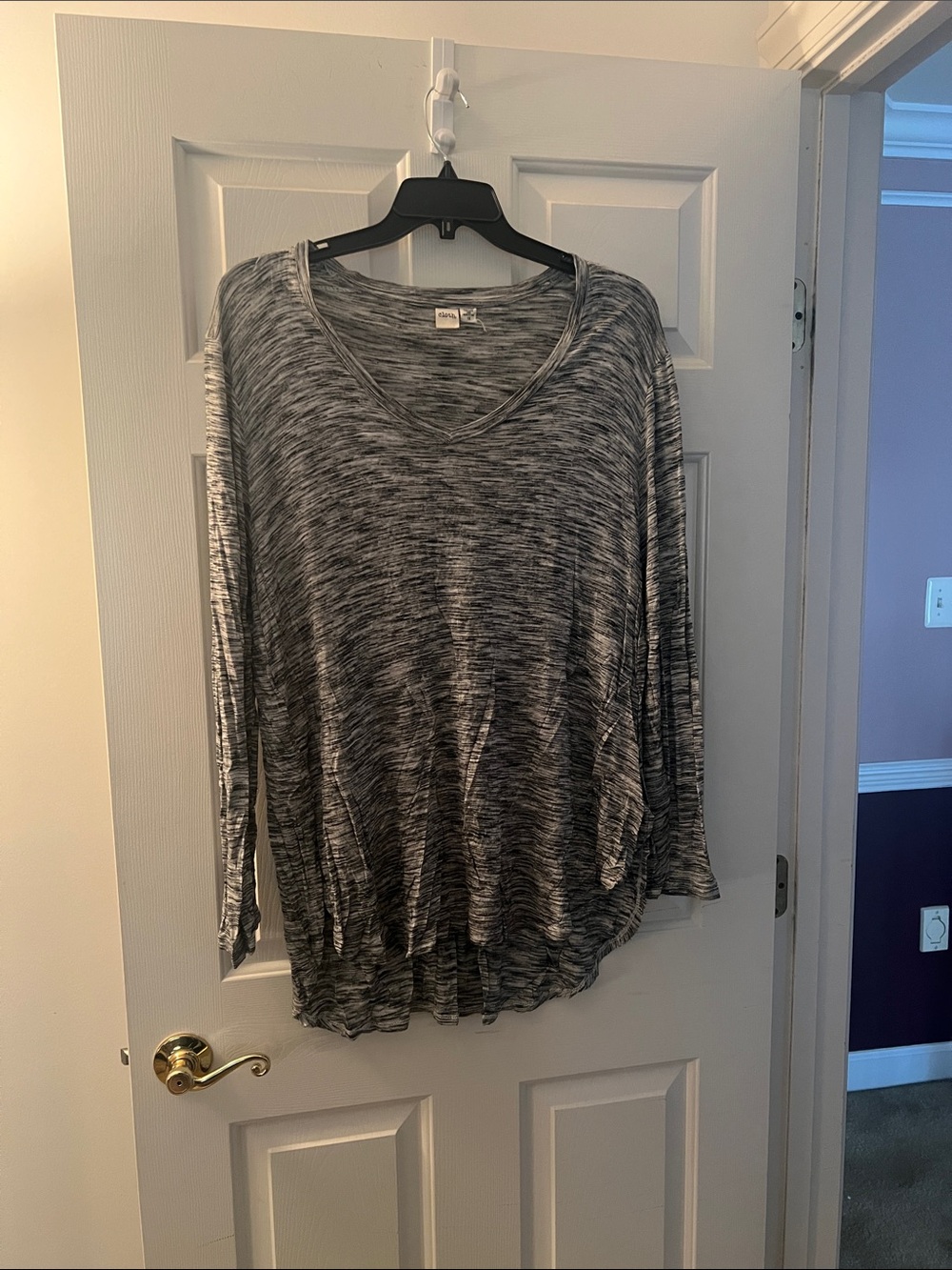 Relaxed V-Neck Long Sleeve Top - Gray Marled